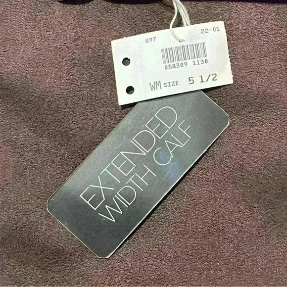 Predictions Women's Brown Suede Side Zipper Knee High Block Heel Boots Size 5.5 - Picture 9 of 13